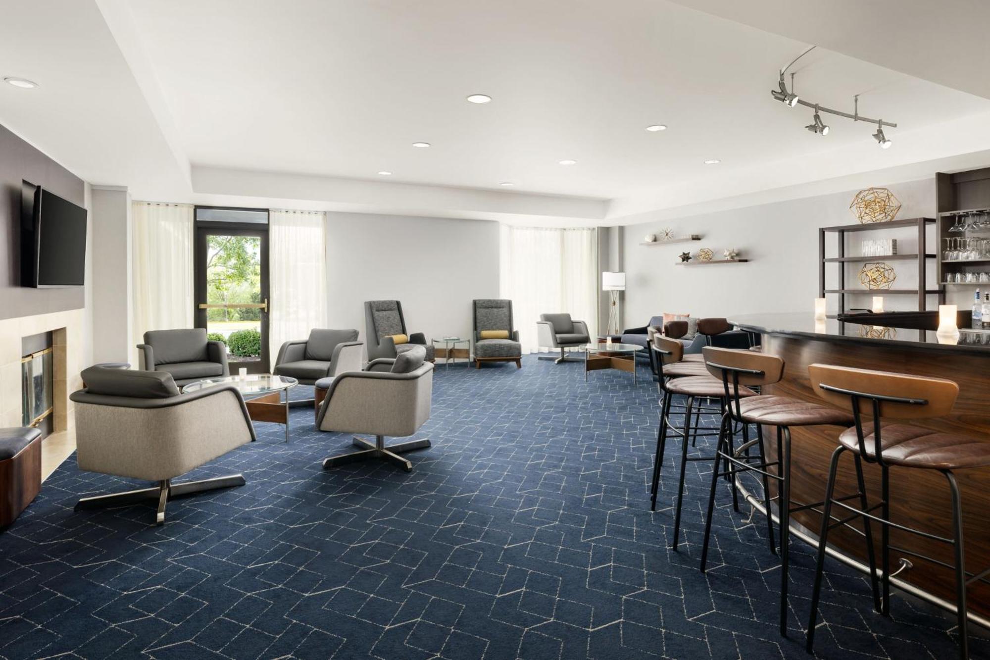 Courtyard By Marriott Concord Hotel Exterior photo