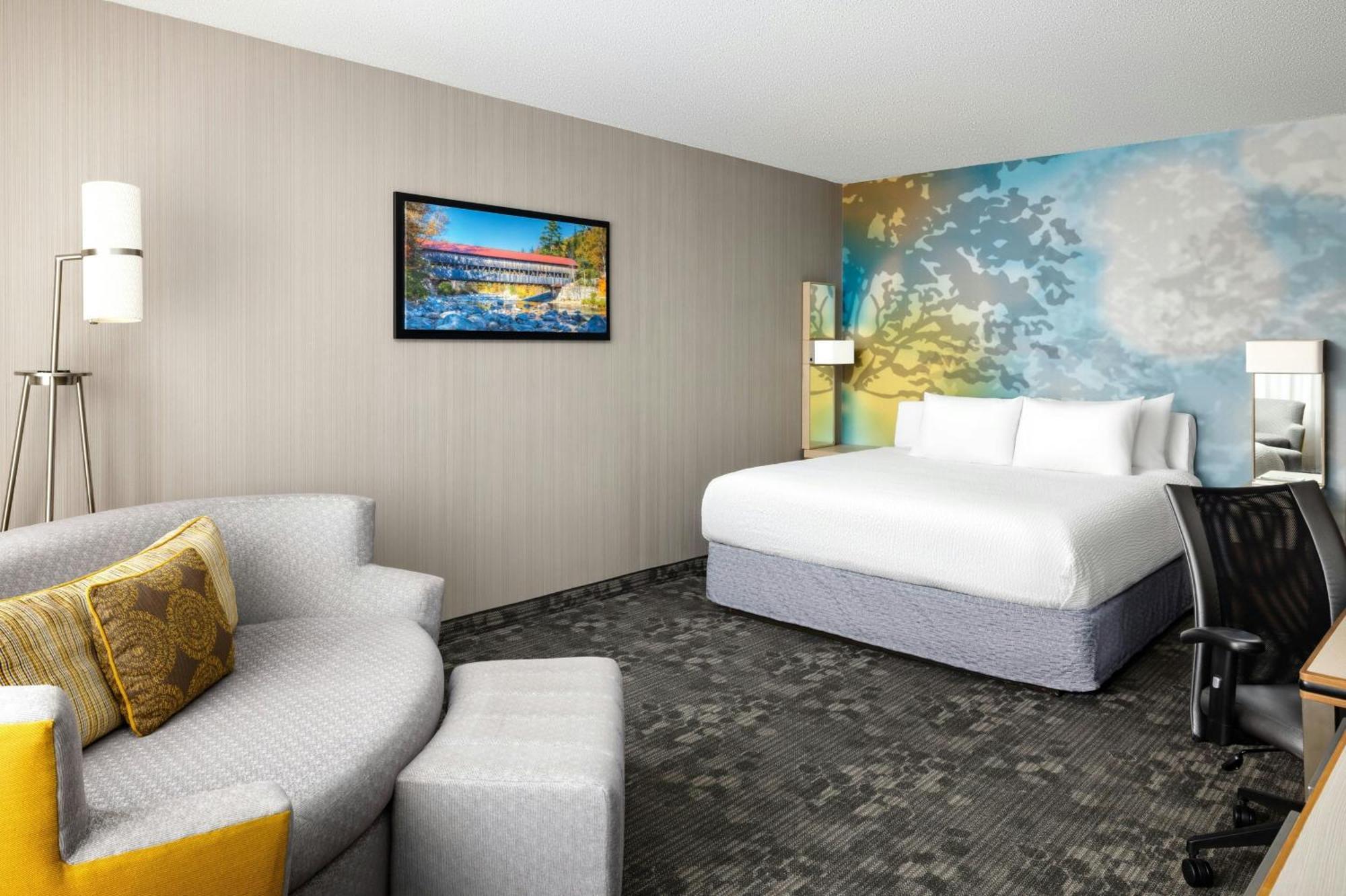 Courtyard By Marriott Concord Hotel Exterior photo